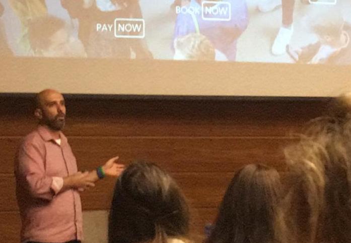 Turismo deixa de ganhar R$ 15 bilhões em vendas online todos os anos 1 Roberto Trindade do Facebook realizou uma palestra sobre Zero Friction Future durante Braztoa Desvenda, realizado no Unibes Cultural em São Paulo