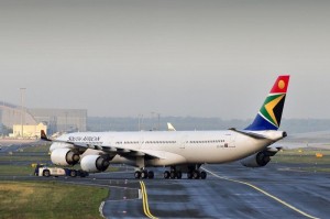South African volta a cancelar voos para reduzir custos