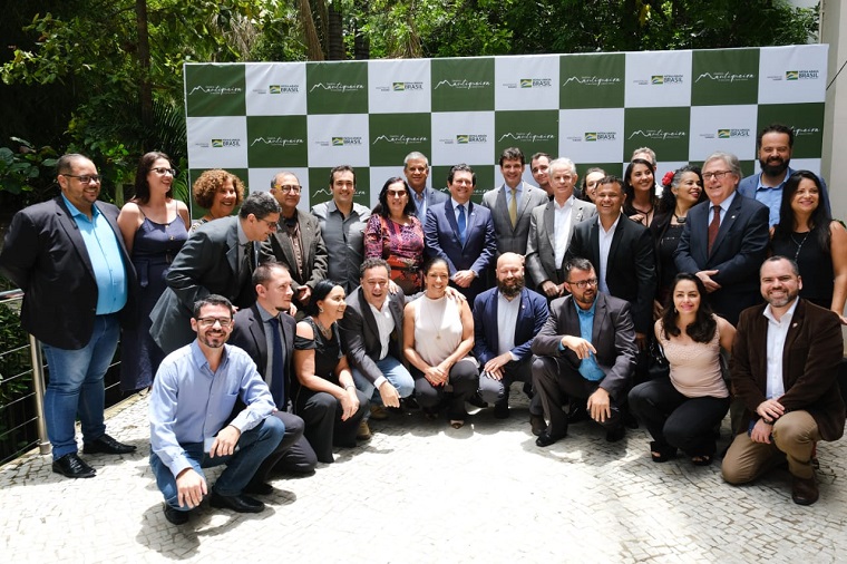 MTur e estados se unem para promover região da Mantiqueira 1 No segundo dia da Semana Nacional do Turismo, MTur e gestores estaduais apresentam o Destino Mantiqueira, região que integra três estados e mais de 100 cidades para estimular o incremento do fluxo turístico regional. (Foto: Roberto Castro/MTur)