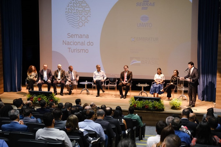 Cerimônia de abertura da 1ª Semana Nacional do Turismo, em Belo Horizonte