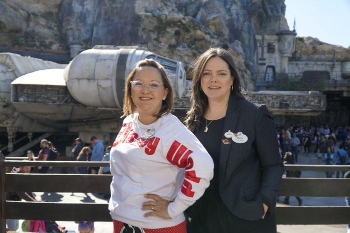 Disney bate recorde de treinamentos no Brasil 1 Cinthia Douglas e Paula Menna Barreto Hall, da Disney