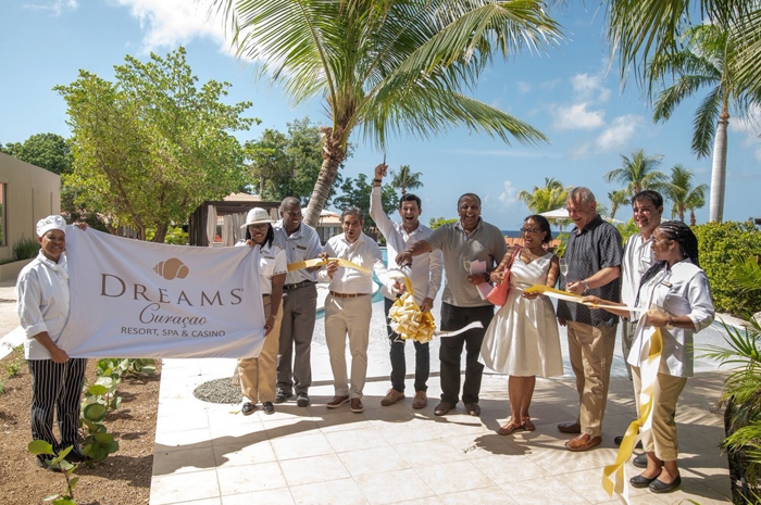 AMResorts inaugura resort de luxo em Curaçao 1 Dreams Curaçao Resort, Spa & Casino é inaugurado na presença de convidados especiais