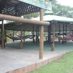 A Fazenda é equipada com restaurante, redes para descanso, além de oferecer os passeios a cavalo, carrosel ou caminhada