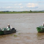 Os botes são utilizados para se locomover para os passeios fora do barco