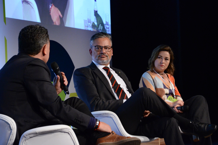 O painel "O que representa a isenção de vistos de turistas para o fomento do Turismo no Brasil" debateu a necessidade de aumentar a conectividade para acompanhar essa ação