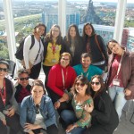 Juliana Mesanelli, da Universal, levou agentes para conferir a linda vista do Bistro 17, no Aventura Hotel