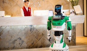 Robô-recepcionista chega ao mercado brasileiro; entenda
