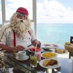 Papai Noel desfrutando da gastronomia local Papai Noel desfrutando da gastronomia local