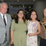 Roy Taylor e Rosa Masgrau, do M&E, com Ana Claudia e Roselene Medeiros, do Amazonastur