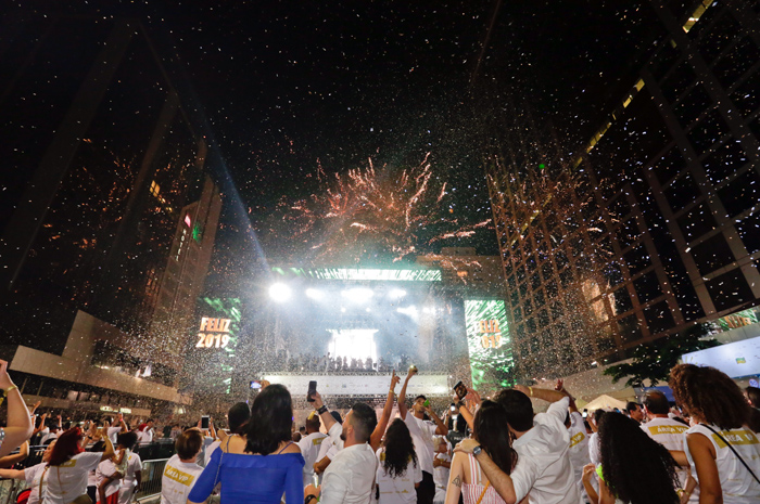Confira a programação do Réveillon 2020 na Avenida Paulista 1 A festa contará com show de Anavitória, Marcos e Belutti, Lulu Santos e Chiclete com Banana, além de fogos de artifício sem estampido. (Foto: Jose Cordeiro/SPTuris)