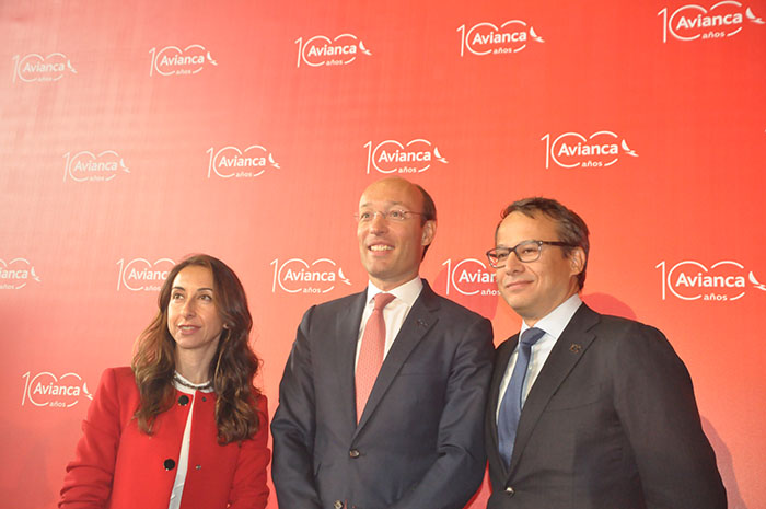 CEO, Anko van der Werff, ao lado da CCO, Silva Mosquera, e o CFO, Adrian Neuhauser.
