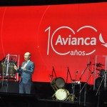 CEO da Avianca, Anko van der Werff, discursa para os convidados da festa