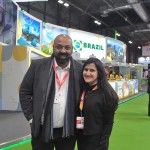 Carlos Santos, da ExpoMundo, e Renata Mendes, da Secretaria de Turismo do Ceará