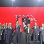 Executivos da Avianca realizam brinde em homenagem aos 100 anos da Avianca