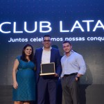 Gabriela Mundim e Igor Miranda, da Latam, com Siderley Santos, da Maringá Turismo Gabriela Mundim e Igor Miranda, da Latam, com Siderley Santos, da Maringá Turismo