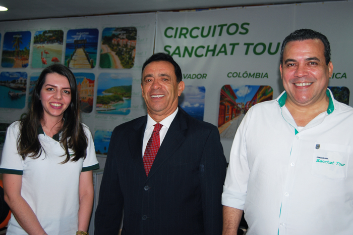 Sanchat Tour anuncia novos circuitos internacionais 1 Gabrielle Souza, Roberto Silva e Amarildo Limah, da Sanchat Tour