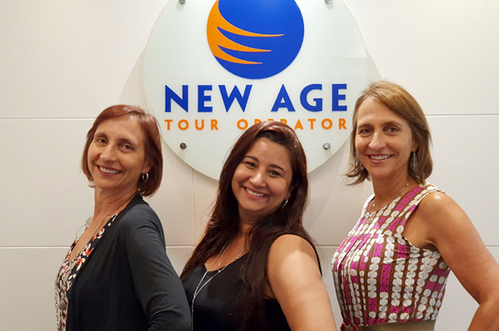 Flavia Cruz é nova gerente de Marketing e Comercial da New Age 1 Ingrid Davidovich, Flavia Cruz e Carla Davidovich, da New Age