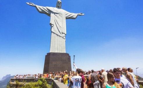 Brasil bate recorde de entrada de turistas internacionais em março