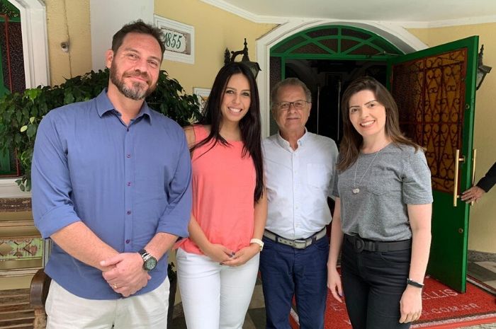 Equipotel segue como mantedora do FOHB e prevê novas estratégias para 2020 1 Gustavo Binardi da Reed Exhibitions Alcantara Machado, Priscila Bibiano e Orlando de Souza do FOHB, Thaís Faccin da Equipotel