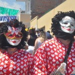 Na tradição da cidade, os foliões denominados Papangus pulam Carnaval trajando máscaras
