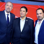 Renê Contreras, do Turismo da Republica Dominicana, entre Gustavo Esusy e Nissim Jabiles, da Avianca