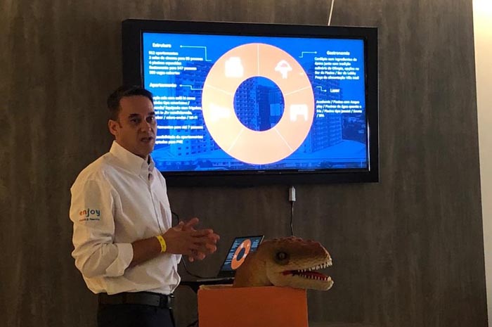 Enjoy Olímpia Park Resort promove encontro com operadoras 2 Ricardo Moretto de Oliveira em apresentação aos operadores