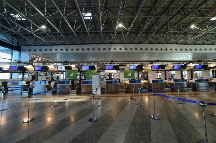 Aeroporto Vazio em Milão, na Itália (Foto: Getty Images)