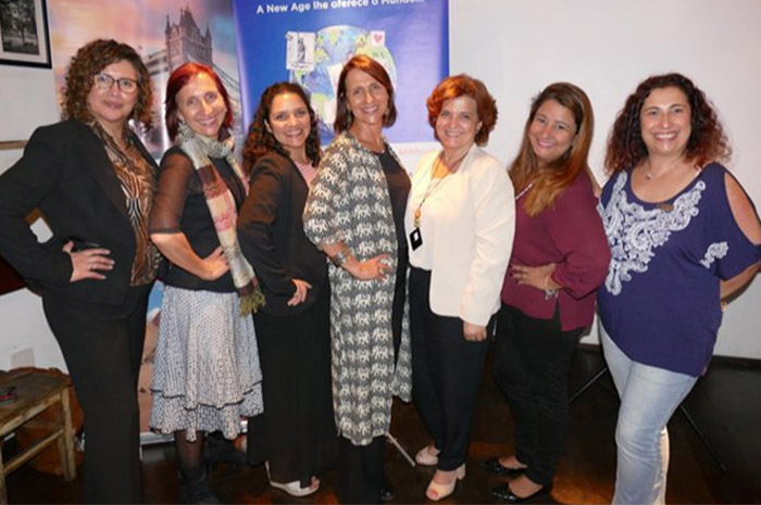 New Age encerra atividades após 33 anos: "Vamos resolver até o último passageiro" 2 Equipe New Age e Fornecedores em evento realizado em São Paulo em 2020.