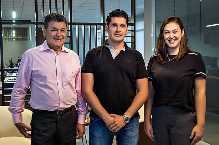 Felipe Gonzalez, presidente; Jaime Mendes, vice-presidente; e Cristiane Santos, diretora-executiva do Visit Iguaçu