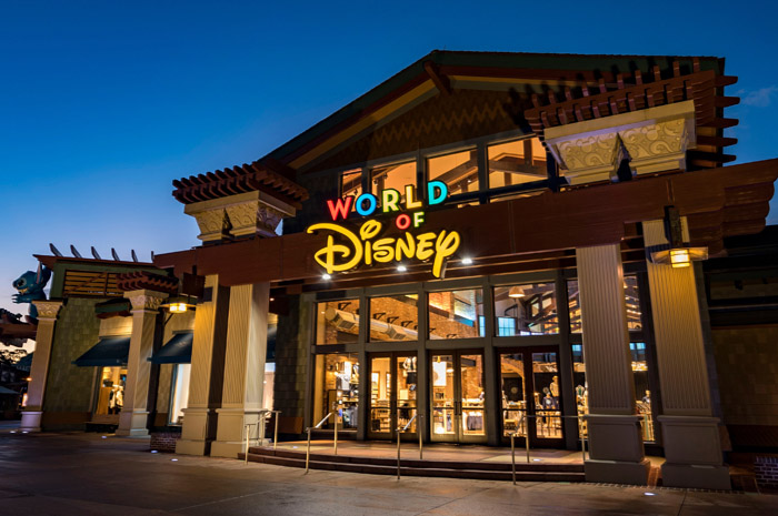 Universal CityWalk e Disney Springs suspendem atividades; hotéis fecham sexta (20) 1 Disney Springs já suspendeu as atividades nesta terça (17)