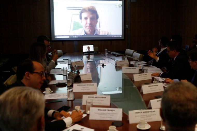 Ministro se reuniu com representantes de entidades via vídeo conferência