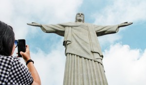 90% dos turistas internacionais aprovam hospitalidade brasileira