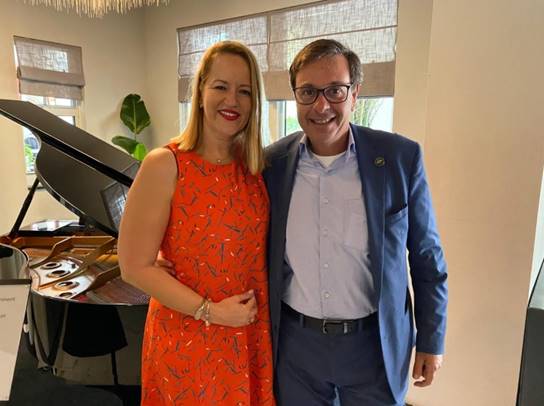 Representante da CNN International recebe o presidente Gilson Machado Neto, e apresenta ação de mídia para a Embratur