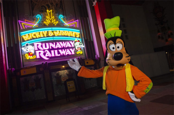 Disney revela detalhes da nova atração 'Mickey & Minnie’s Runaway Railway' 2 A nova atração será inaugurada nesta quarta-feira (04)