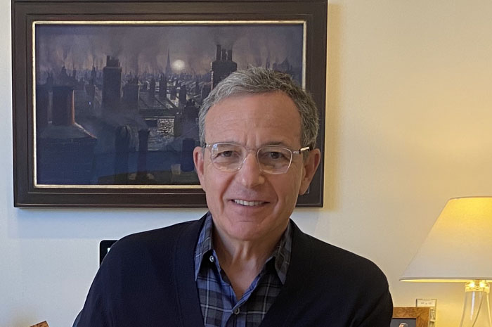 Disney: "Assim como checamos mochilas, podemos ter que checar temperaturas" 1 Bob Iger, chairman da Disney