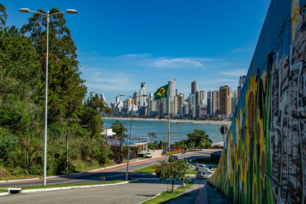 Mais de 52% das empresas vão demitir, diz pesquisa do Balneário Camboriu CVB 1 WhatsApp-Image-2020-04-01-at-09.07.20