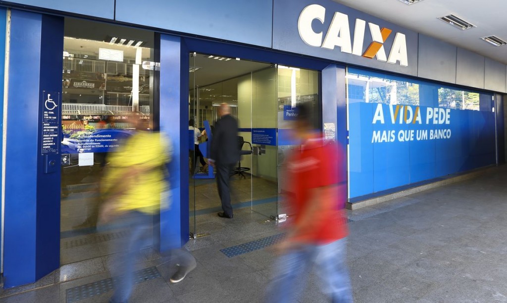 Caixa Econômica Federal inicia hoje (13) a liberação do saque de até R$ 500 em contas do Fundo de Garantia do Tempo de Serviço (FGTS).