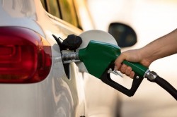 Coronavírus: tráfego de veículos recua 58% e preço da gasolina cai 1,81% em março