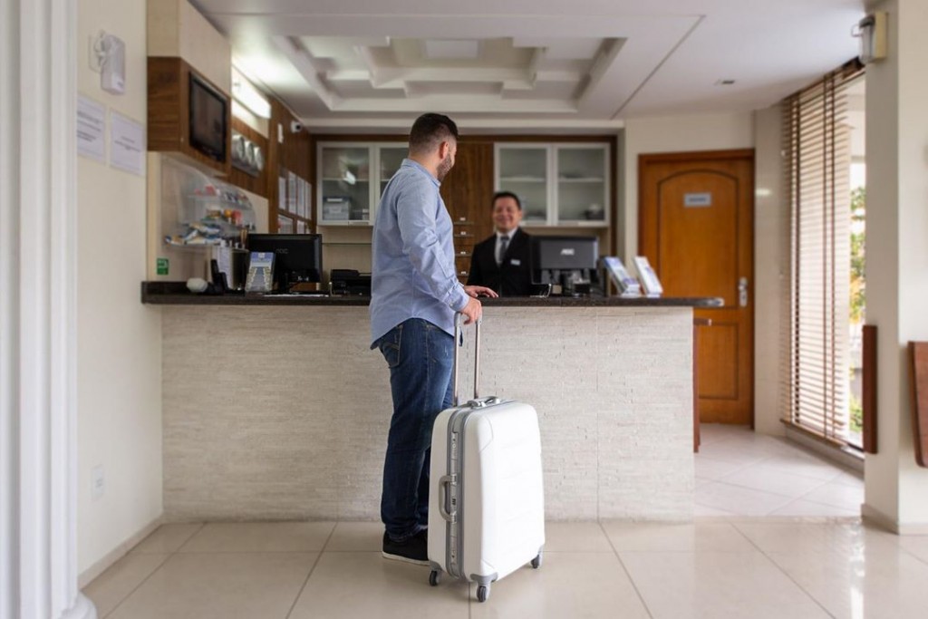 SLSZ Recepcao 3 Turismo gera mais de 17,4 mil postos de trabalho em março