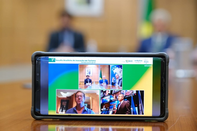 MTur e OMT lançam desafio de startups para acelerar a retomada do Turismo 1 ançamemto contou com a participação do ministro de Ciência Tecnologia e Inovações, Marcos Pontes; o secretário-geral da OMT, Zurab Pololikashvili; e o diretor-geral da Wakalua, Lisandro Menu-Marque