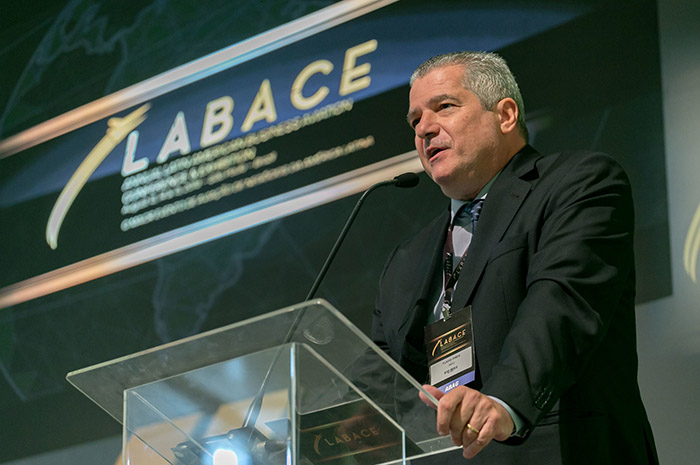 Abag: venda se assentos individuais por empresas de táxi aéreo cria novo mercado 2 Flavio Pires, Diretor Geral da Abag