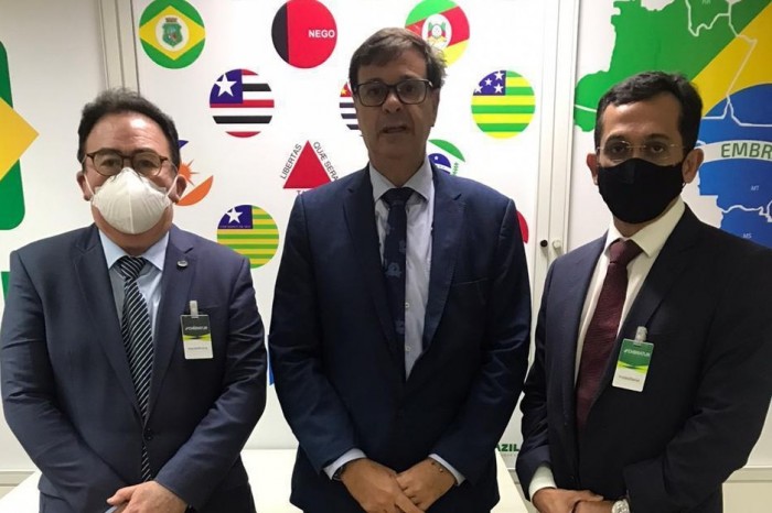 Manoel Linhares, Marcelo Álvaro Antônio e José Odécio Jr.