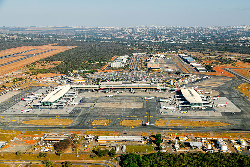 Aeroporto de Brasília prevê movimento de 950 mil passageiros neste mês