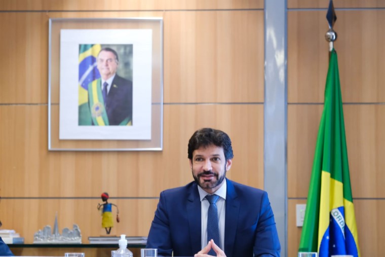 Política 8 marcelo alvaro antonio Política