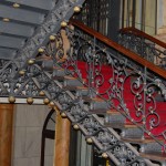 Detalhe de fundição belga em escadaria do Museu das Minas e do Metal