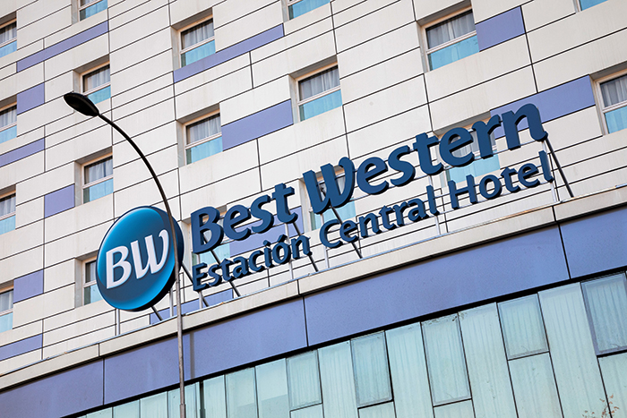 Nobile reabre Best Western no Chile 1 Fachada Best Western Estacion Central