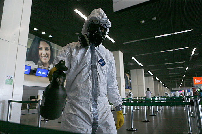 desinfeccaoaeroporto-
