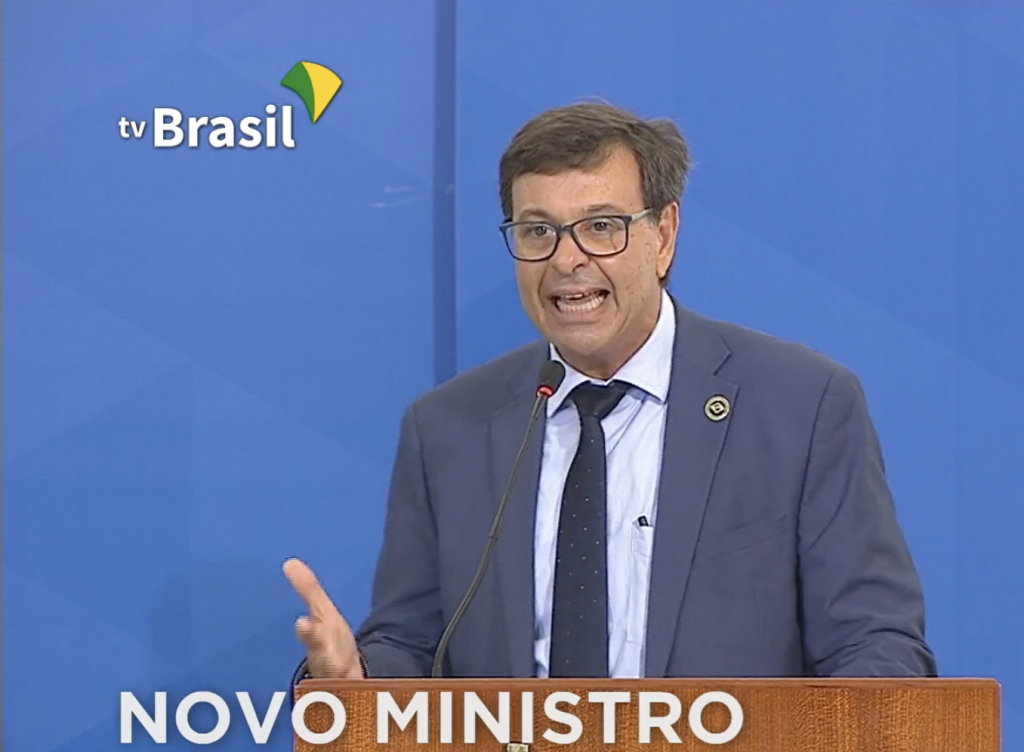 Governo está perto de anunciar redução do IRRF, diz ministro do Turismo 1 Gilson Machado Neto, durante a posse como ministro do Turismo
