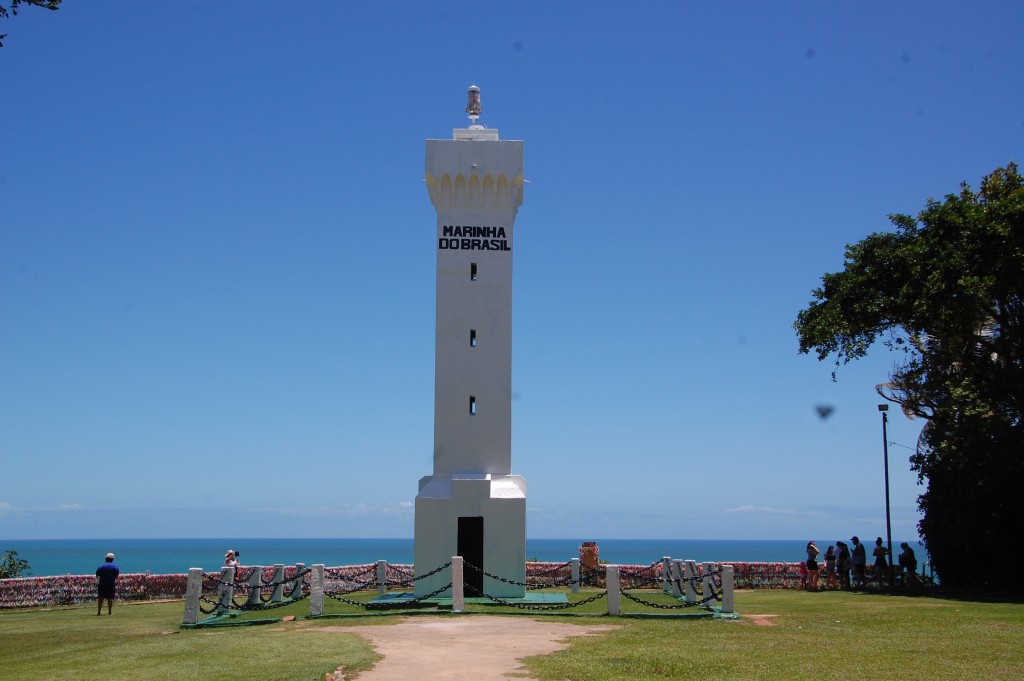 Centro Histórico de Porto Seguro atrai turistas de todo o País 1 Farol da Marinha do Brasil em Porto Seguro