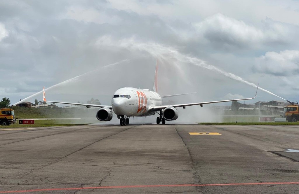 Gol realiza primeiro pouso em Caxias do Sul com B737-800 unnamed